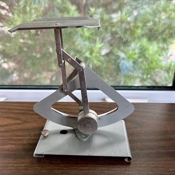 Vintage Hamilton Postal Scale – Mid-Century Metal Desk Scale 5.25” - Picture 3 of 10